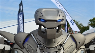 پلیس آهنی دبی که به تازگی رونمایی شده است!