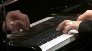 کنسرت لودویکو اناودی آهنگ ساز ایتالیایی در رویال آلبرت هال لندن - Divenire