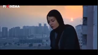 سکانس فیلم دارکوب ، درگیری مهسا(سارا بهرامی) با همسایه های روزبه