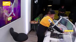 اجرای زنده آرمین ون بیورن در پادکست شماره 904