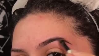 آموزش آرایش ابرو - آموزش میکاپ ابرو - زیبایی سنتر