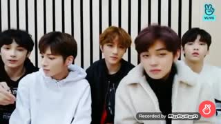 وقتـی که کایـ و یونجونـ انگلیسـی حرف میزنـن★T X T★