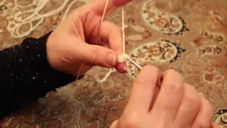 ویدیوی "آموزش بافتنی ( زنجیربافی قسمت ۲ ) توسط خانم منیژه غفاری