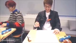 فقط خنده هاش الهیییی قربونش برمHappy xiumin day Happy brithday my love