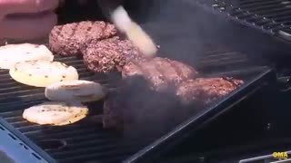 همبرگر خوشمزه