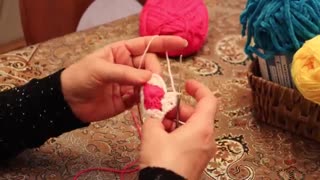 آموزش بافتنی و قلاب بافی ( موتیف بافی ۳ ) توسط خانم منیژه غفاری