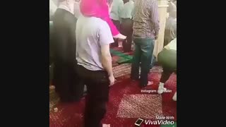نماز خواندن به نوعی دختر
