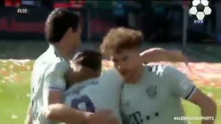 خلاصه دیدار فرایبورگ 1_1 بایرن مونیخ (هفته بیست‌وهفتم بوندسلیگا آلمان)