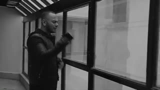 آهنگ شنیدنی اشوان بنام من آدم رویای تو نیستم