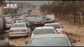فیلم کمتر دیده شده از لحظه آغاز سیل در دروازه قرآن شیراز