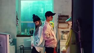 آهنگ And July از Heize و DEAN