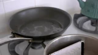 تست مقاومت آیفون 5 در مواد شیمیایی (سود پرک)