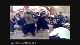 تفاوت رقص پسرای کره ای با ایرانی XD