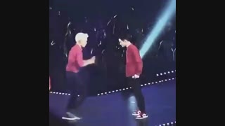 دی او با سهون XD