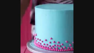 تزئین کیک با بادکنک