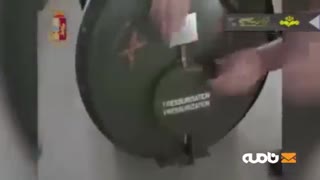 تصاویر کشف موشک هوا به هوا در یک خانه در ایتالیا