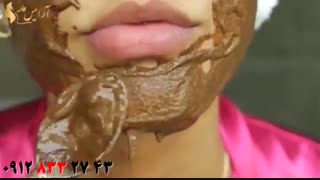 فیلم آموزش تهیه ماسک خانگی برای از بین بردن جوش کشیدن دندان