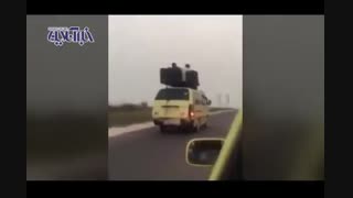 عجیبترین و خطرناکترین شیوه مسافر کشی!