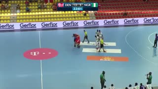 دیدار تیم های ملی هندبال دانمارک و نیجریه در قهرمانی نوجوانان جهان2019