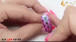 کلیپ دیزاین حرفه ای ناخن با لاک و پودراکلیل ناخن