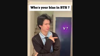 وقتی ازت می پرسن کدوم عضو Bts رو بیشتر دوس داری :))