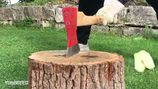 آیفون ایکس و تبر(تست مقاومت )