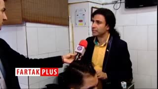 آرایشگر خیرخواهی که موی سر نیازمندان را رایگان کوتاه می‌کند