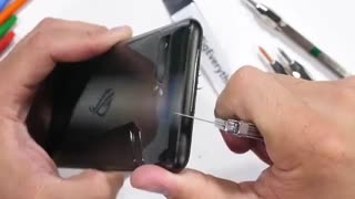 تست مقاومت گوشی گیمینگ ایسوس ROG II