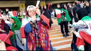 ورود تاریخی بانوان  به ورزشگاه آزادی