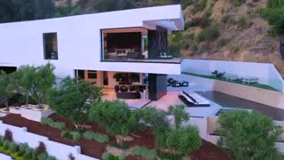 Doheny Estates House in Los Angeles