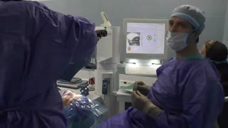 توضیحی درباره ی عمل لازک چشم