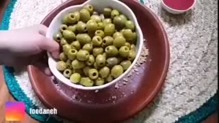 زیتون پرورده با رب انار