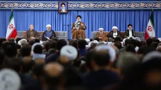 علاج دشمنی  ایستادگی است، فاستقم کما امرت.