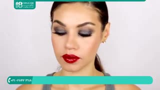 آرایش چشم سایه زدن و مژه مصنوعی برای جشن های شبانه